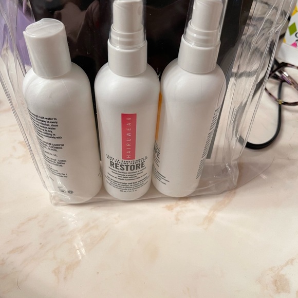 Raquel Welch lace wig. - Picture 10 of 12